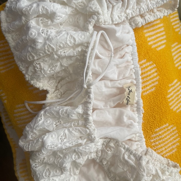 MOVING SALE: For Love & Lemons
MONTAUK CROP TOP S - Picture 3 of 5
